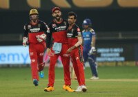रॉयल चैलेंजर्स बेंगलुरु ने मुंबई इंडियंस को सुपर ओवर में हराया