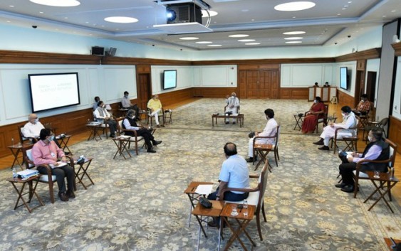 पीएम मोदी ने विदेशी निवेश बढ़ाने के लिए अहम बैठक की