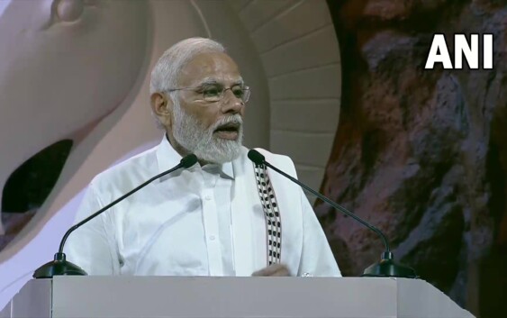 प्रधानमंत्री मोदी ने चेन्नई के जवाहरलाल नेहरू स्टेडियम में आयोजित 44वें शतरंज ओलंपियाड का उद्घाटन किया