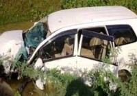 बांदा में ऑटो रिक्शा इनोवा ने मारी टक्कर 3 बच्चों समेत 6 की मौत