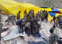 अमरनाथ गुफा के पास बादल फटने से 15 लोगों की मौत 40 लापता