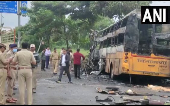 महाराष्ट्र के नासिक में भयानक सड़क हादसा 12 लोगों की हुई मौत